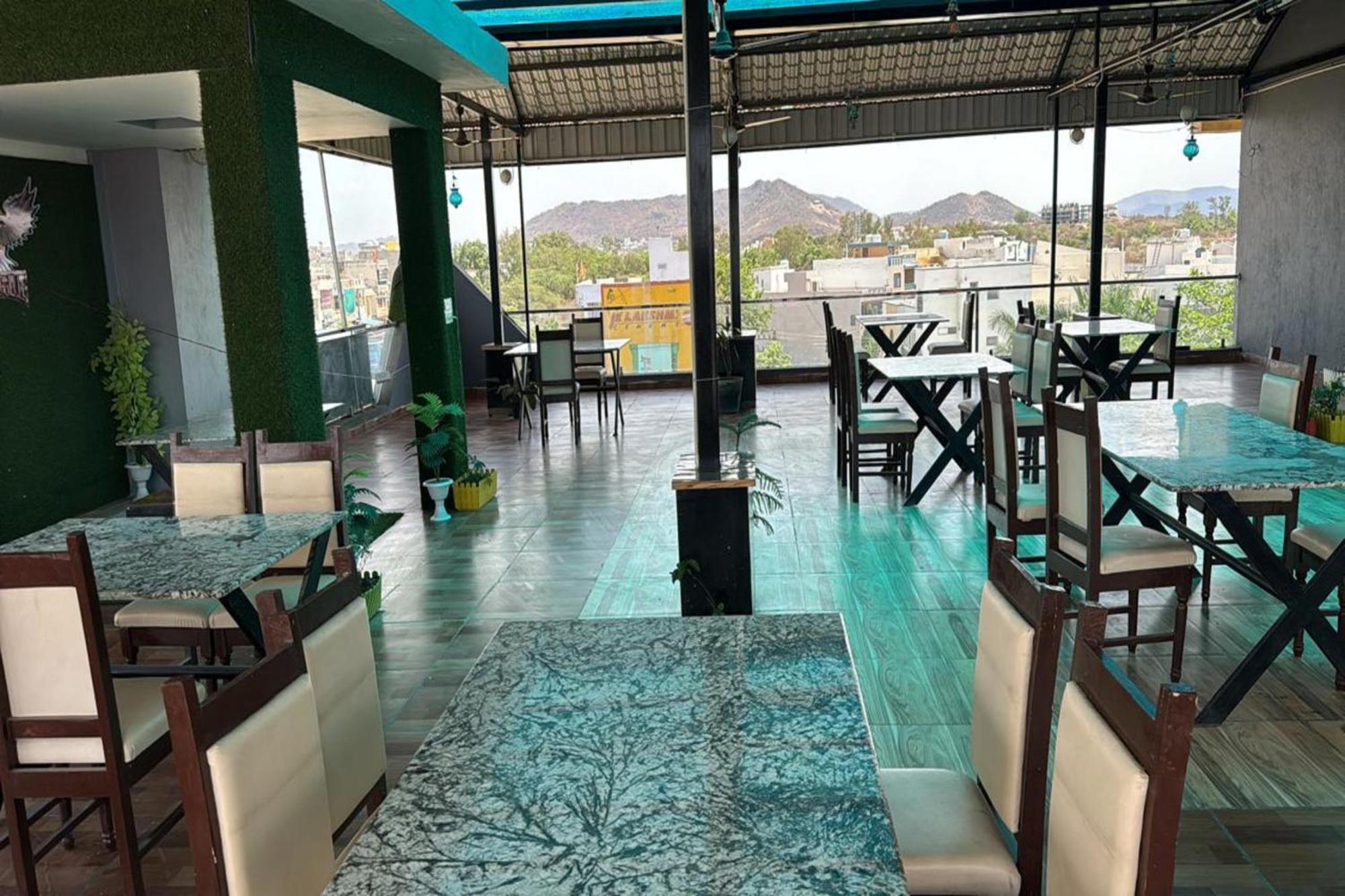 Hotel Eagle Inn Udaipur Eksteriør bilde