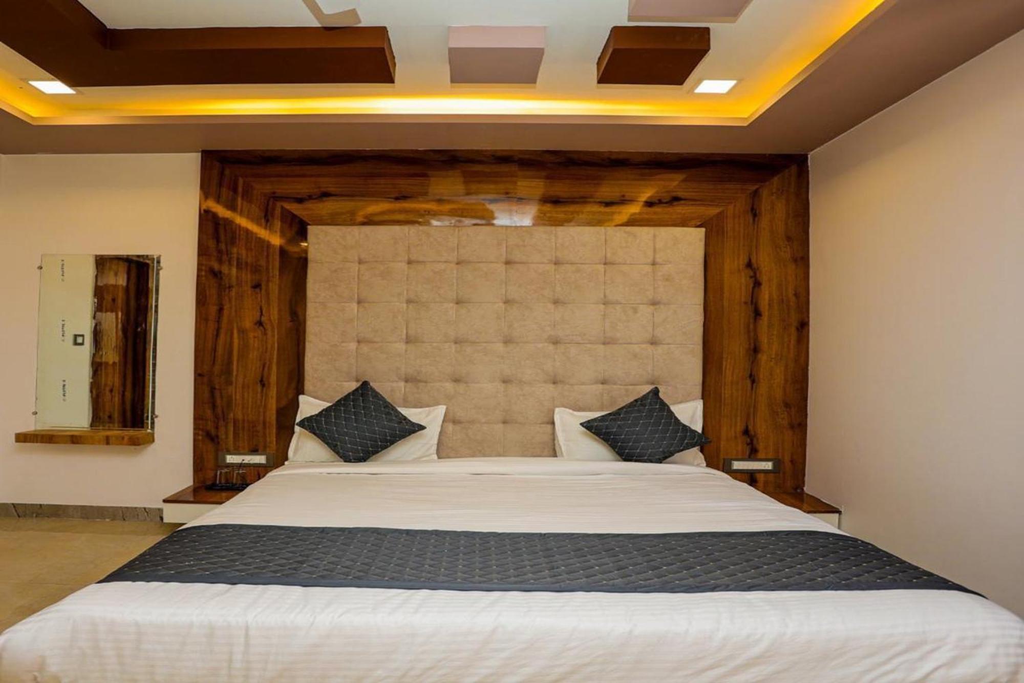 Hotel Eagle Inn Udaipur Eksteriør bilde