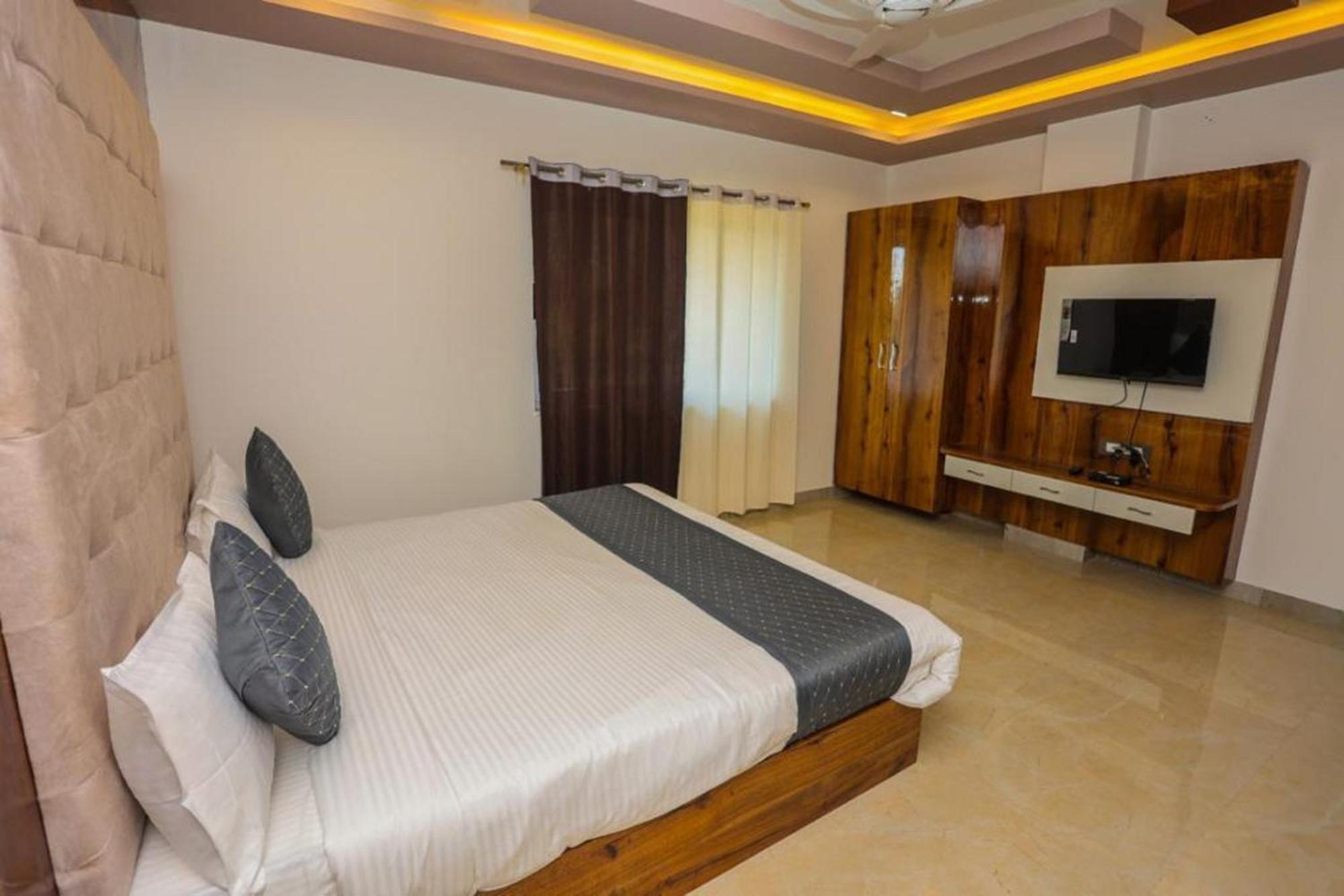 Hotel Eagle Inn Udaipur Eksteriør bilde