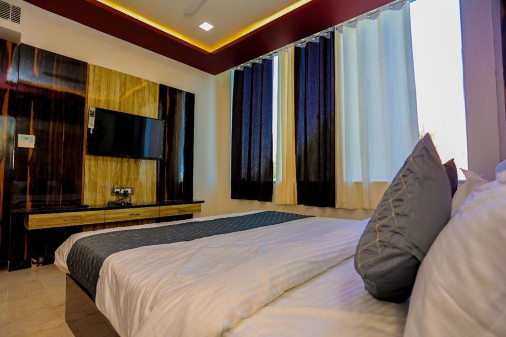 Hotel Eagle Inn Udaipur Eksteriør bilde