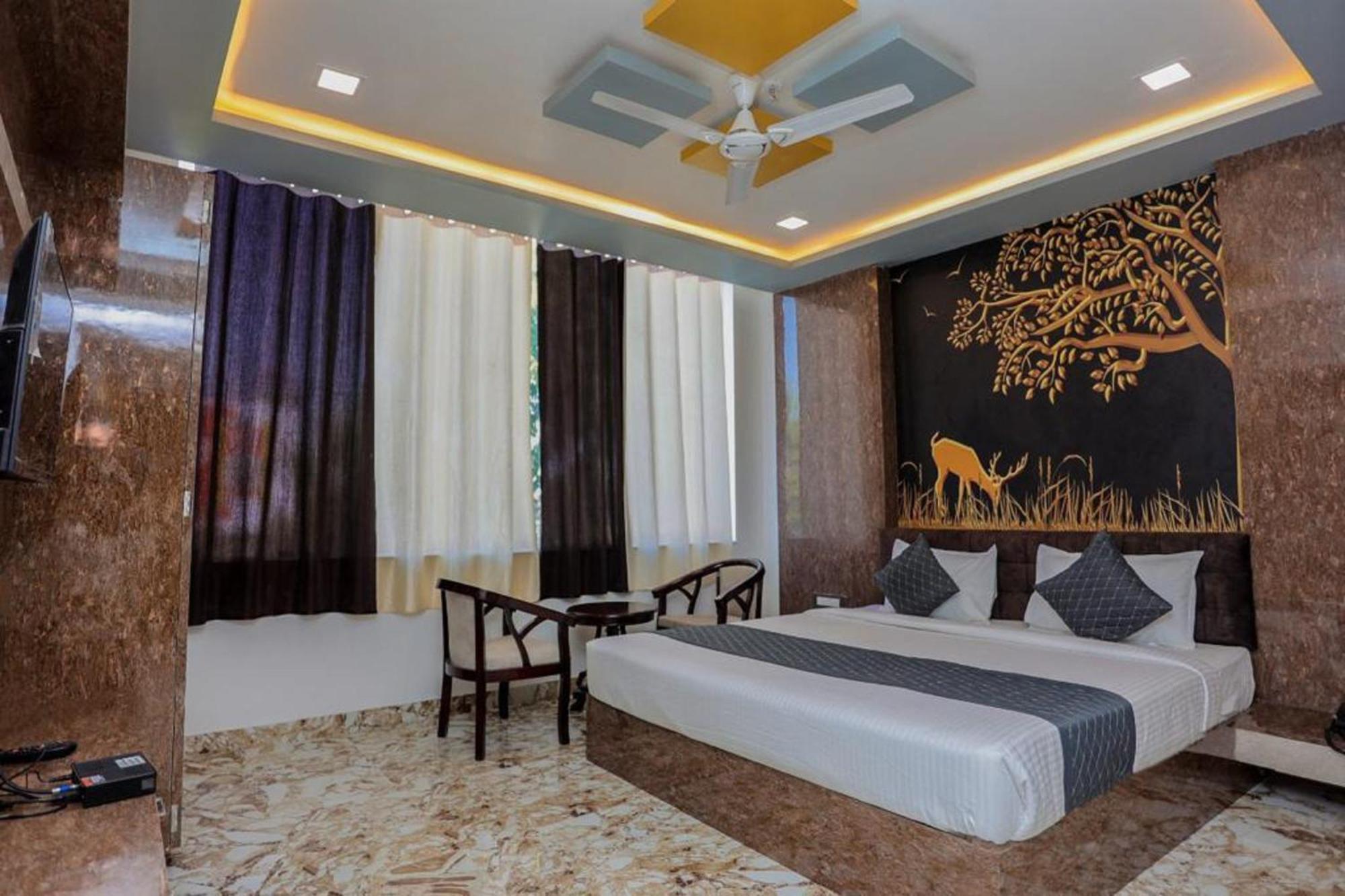 Hotel Eagle Inn Udaipur Eksteriør bilde